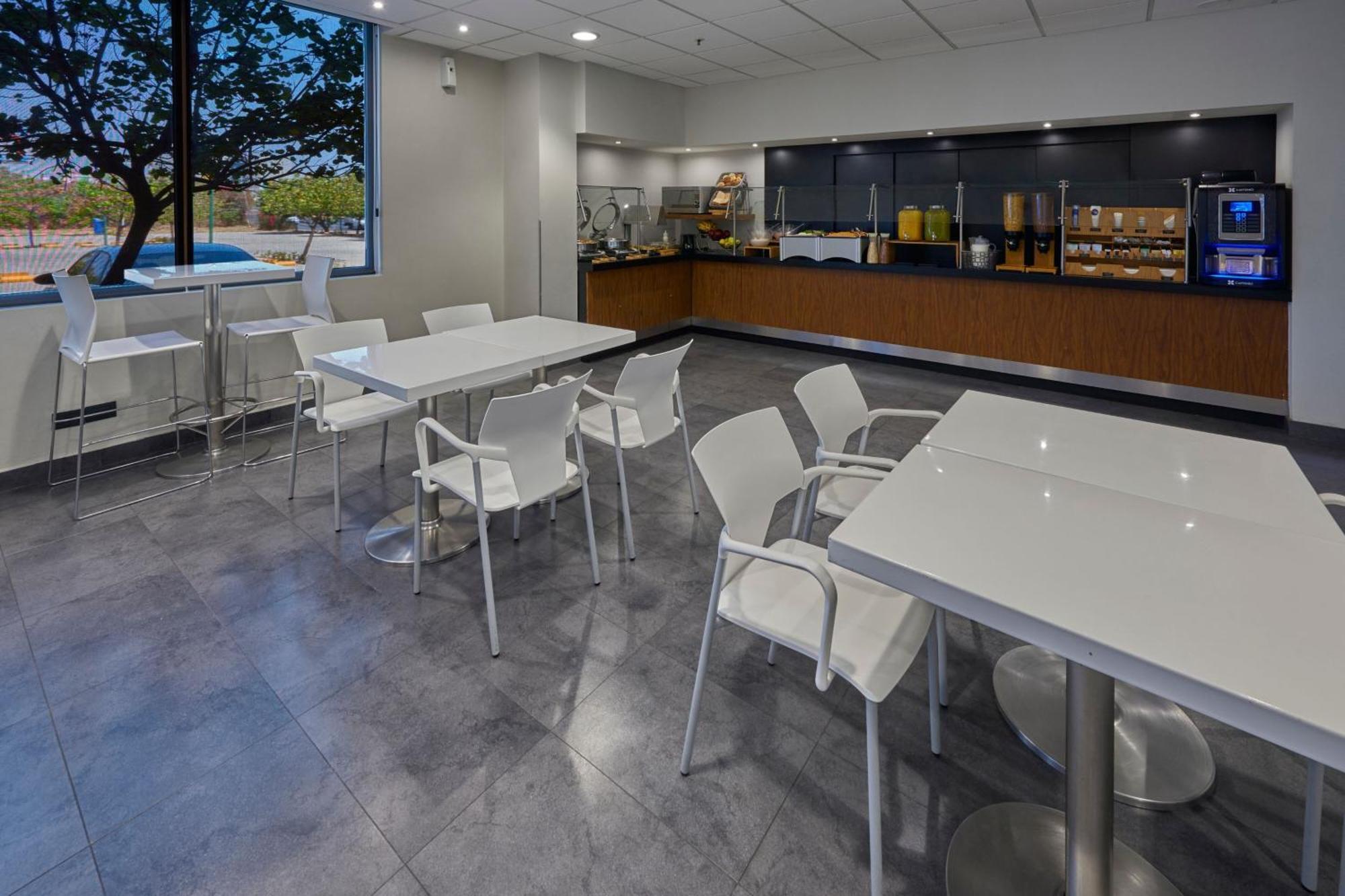 City Express By Marriott Irapuato Norte Экстерьер фото