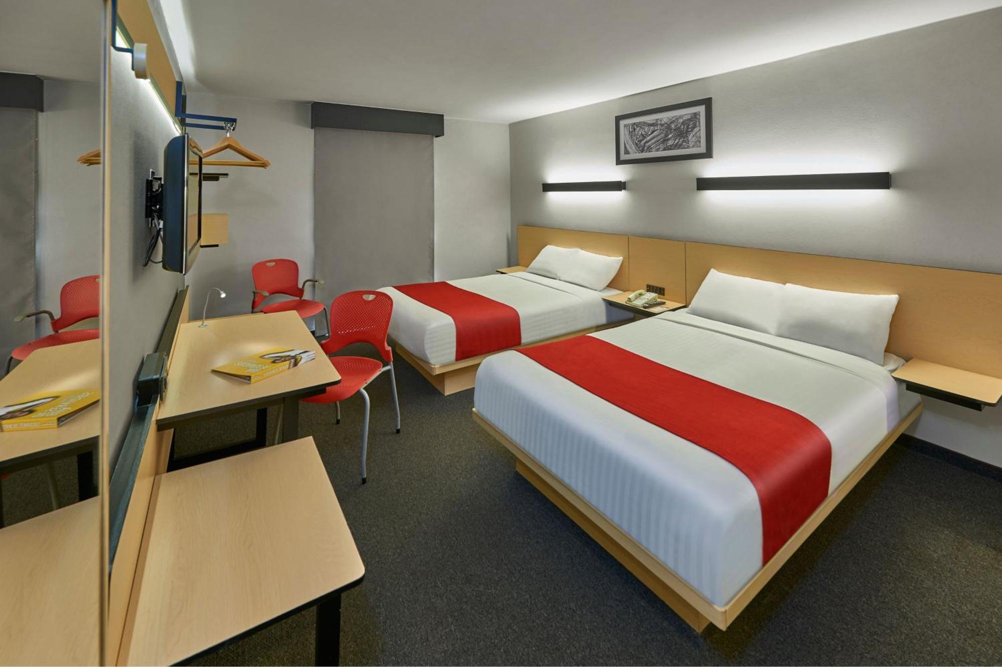 City Express By Marriott Irapuato Norte Экстерьер фото